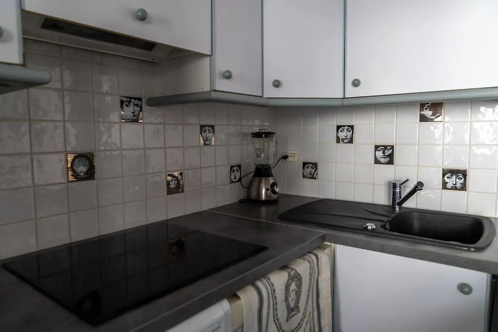 Apartment 11eme -quartier Central Rue Saint Maur *