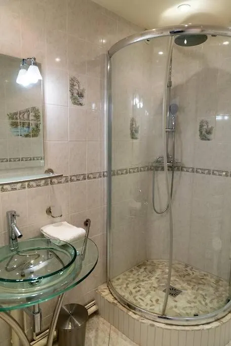 11eme -quartier Central Rue Saint Maur Apartmán *