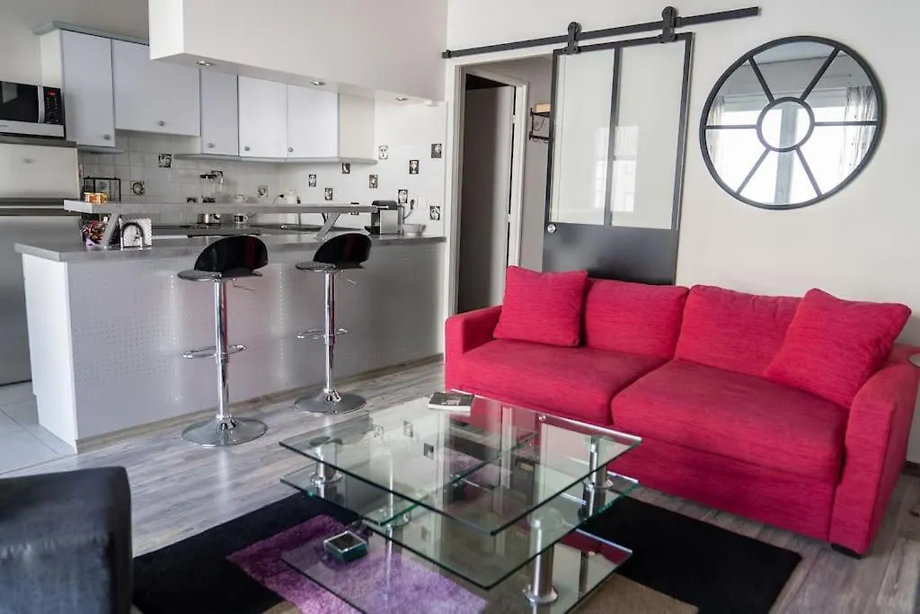 11eme -quartier Central Rue Saint Maur شقة